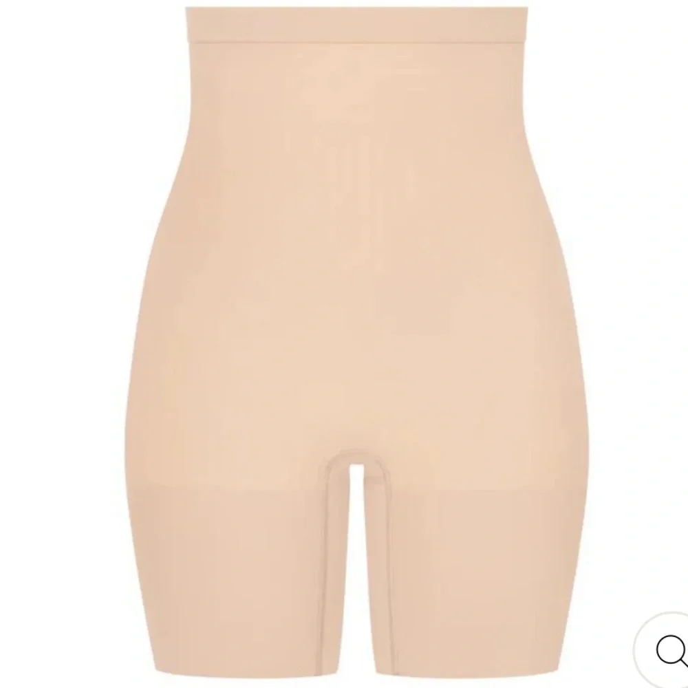 New Spanx HIGHER POWER SHORTS IN SOFT NUDE